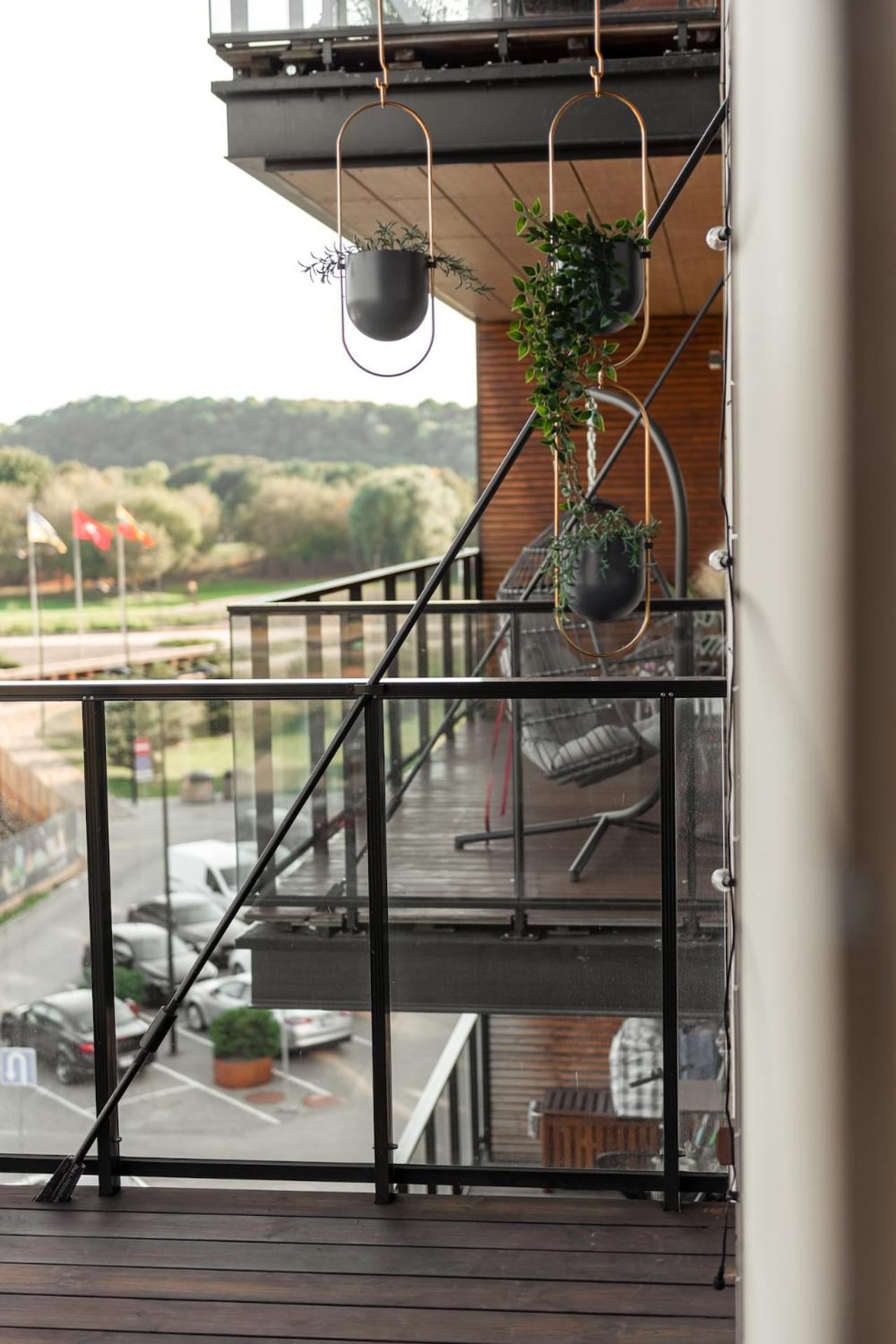 Bright Kaunas Apartment With Castle View Dış mekan fotoğraf