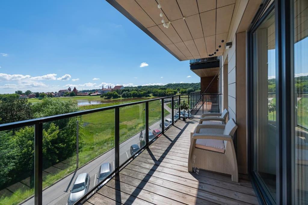Bright Kaunas Apartment With Castle View Dış mekan fotoğraf